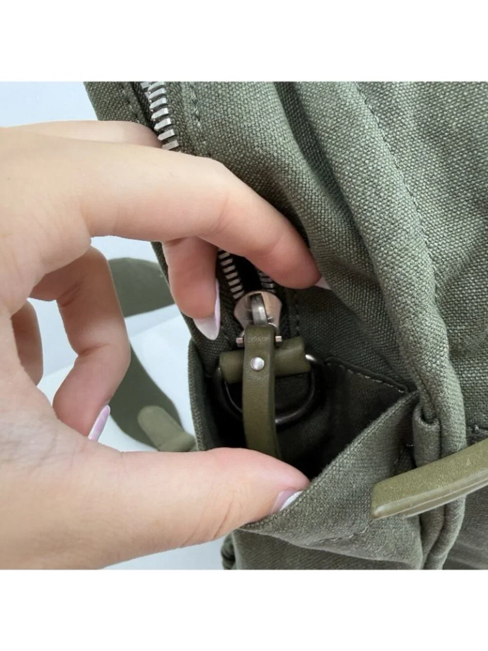 Quince Organic Cotton Canvas Convertible Backpack in Olive Green